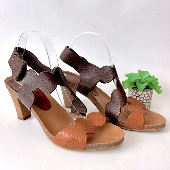 Penelope Collection Spanish Brown Leather Scalloped Wood Heel Cork Sandals 41 - Picture 2 of 10